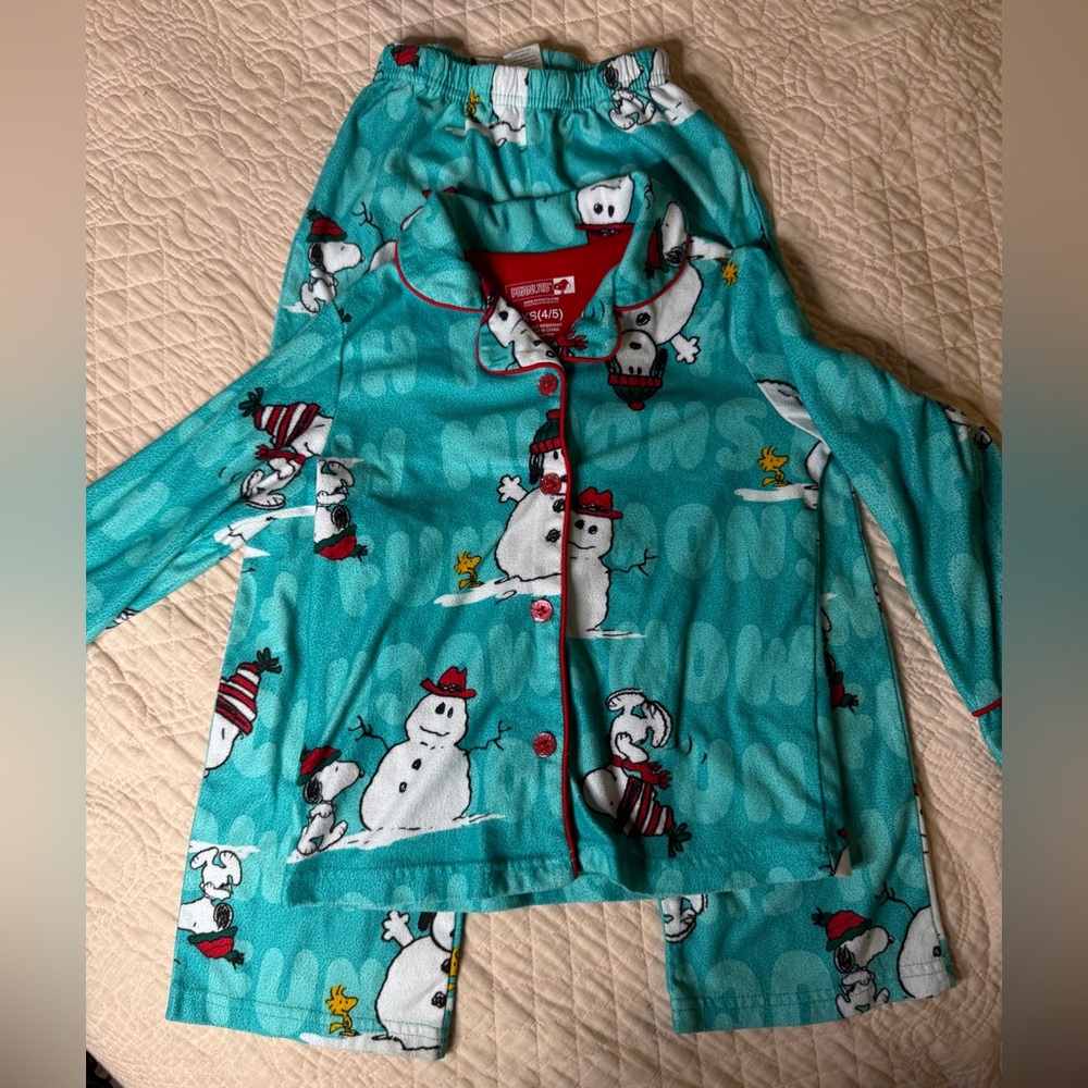 Peanuts Snoopy Snowman Kids Pajama Set